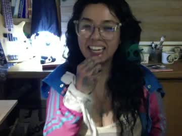 Annebonnie Chaturbate stream image from February 14, 2025
