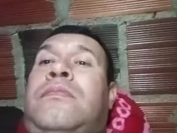 Juan370490 Chaturbate stream image from February 14, 2025