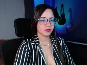 Kay_Avrill Chaturbate stream image from February 14, 2025