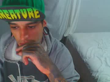 Shamashooo Chaturbate stream image from February 14, 2025