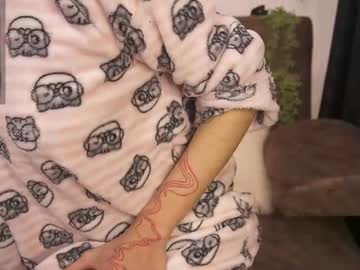 Shinigamidoll Chaturbate stream image from February 14, 2025