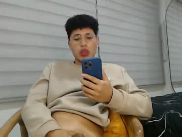 Velascosexyboy Chaturbate stream image from February 14, 2025