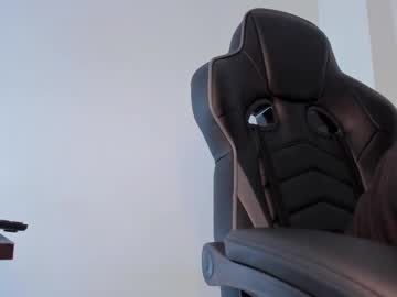 Alan_Muscle Chaturbate stream image from February 14, 2025