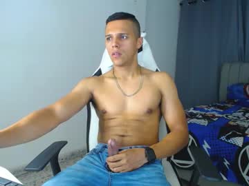 Davisito7 Chaturbate stream image from February 14, 2025