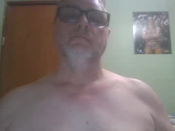 Gadude45 Chaturbate stream image from February 14, 2025