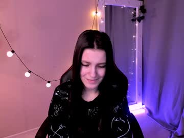 Kiminonawwwa Chaturbate stream image from February 14, 2025