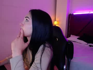 Lana_Box Chaturbate stream image from February 14, 2025