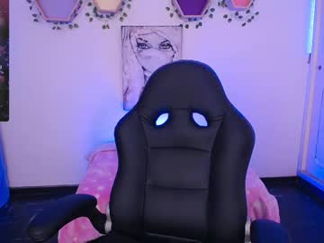 Zoeroux_ Chaturbate stream image from February 14, 2025