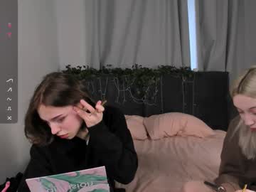 Philippaally Chaturbate stream image from February 14, 2025