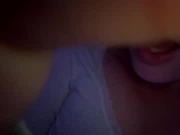 Luuunaheartxxx Chaturbate stream image from February 14, 2025