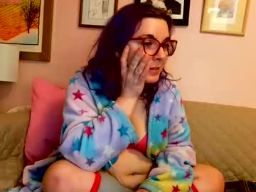 Nakedcrafts Chaturbate stream image from February 14, 2025