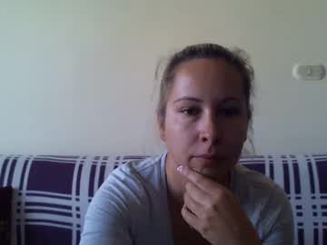 Blondiepam23 Chaturbate stream image from February 14, 2025