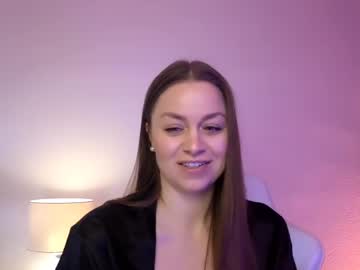 Milafleur Chaturbate stream image from February 14, 2025
