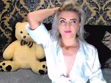 Alyblonde Chaturbate stream image from February 14, 2025