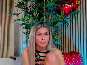 Avrillcyrux Chaturbate stream image from February 14, 2025