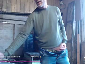 Bi_French69 Chaturbate stream image from February 14, 2025