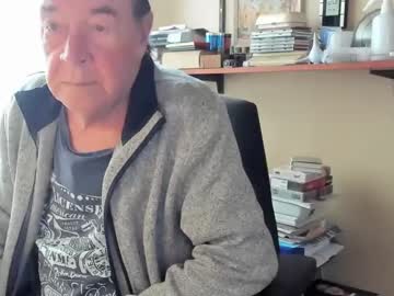 Cammee Chaturbate stream image from February 14, 2025