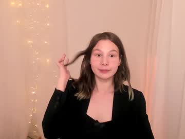 Clove_Sey Chaturbate stream image from February 14, 2025
