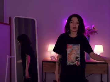 Darling_Vivian Chaturbate stream image from February 14, 2025