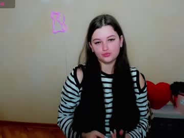 Milana_Kerri Chaturbate stream image from February 14, 2025
