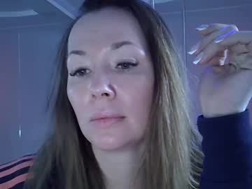Lady_Riddle Chaturbate stream image from February 14, 2025