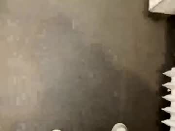 Friinkoz Chaturbate stream image from February 14, 2025
