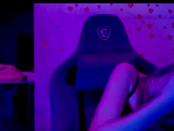 Gracetorrezz Chaturbate stream image from February 14, 2025
