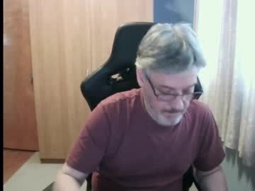 Horndoggyx1 Chaturbate stream image from February 14, 2025