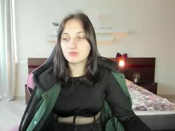 Kommunelifoxi Chaturbate stream image from February 14, 2025