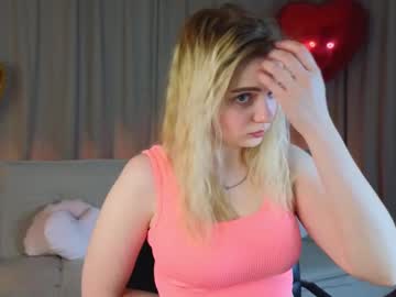 Skularvox Chaturbate stream image from February 14, 2025