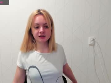 Kikies_ Chaturbate stream image from February 14, 2025
