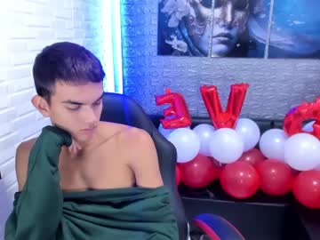 Star_Blew1 Chaturbate stream image from February 14, 2025