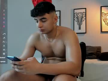 Andrewlamar77 Chaturbate stream image from February 14, 2025