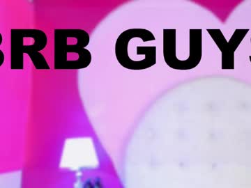 Nahomyroberts Chaturbate stream image from February 14, 2025
