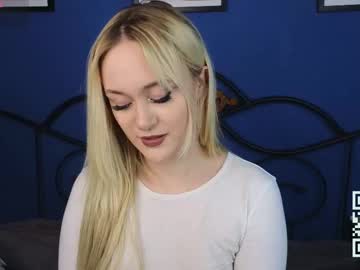 Shyy_Ellis Chaturbate stream image from February 14, 2025