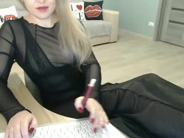 Tangiblen Chaturbate stream image from February 14, 2025