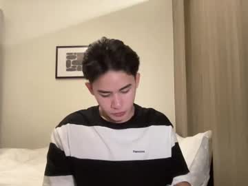Xluminous Chaturbate stream image from February 14, 2025