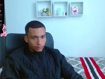 Alejo_R1 Chaturbate stream image from February 14, 2025