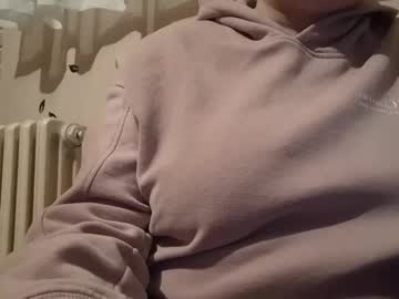 Irinnak Chaturbate stream image from February 14, 2025