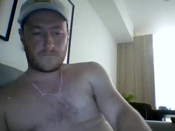 Britbull18 Chaturbate stream image from February 14, 2025