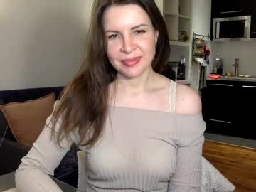 Angeladarkk Chaturbate stream image from February 14, 2025
