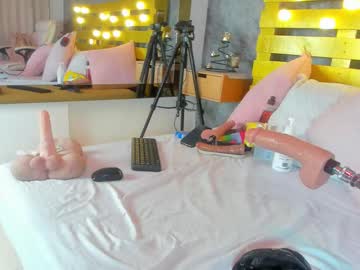 Elena_Mature Chaturbate stream image from February 14, 2025
