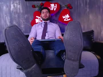 Kevin_Collins_S Chaturbate stream image from February 14, 2025