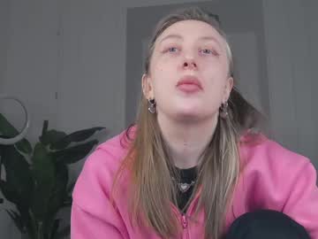 Roze_Papaya Chaturbate stream image from February 14, 2025