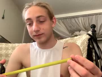 Cummyscam Chaturbate stream image from February 14, 2025