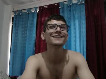 Felipe227 Chaturbate stream image from February 14, 2025