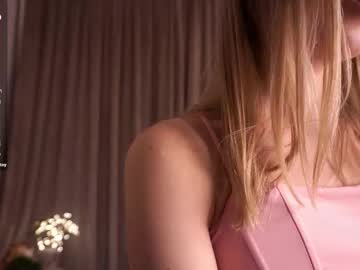 Lynnaapps Chaturbate stream image from February 14, 2025