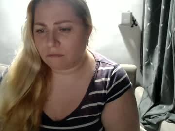 Candycream74 Chaturbate stream image from February 14, 2025