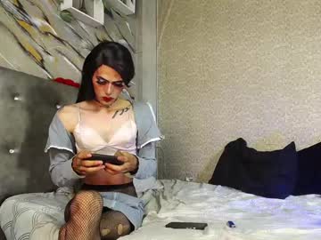 Daphne_Coop3r Chaturbate stream image from February 14, 2025