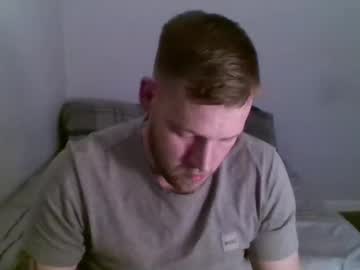 Mr0brit Chaturbate stream image from February 14, 2025